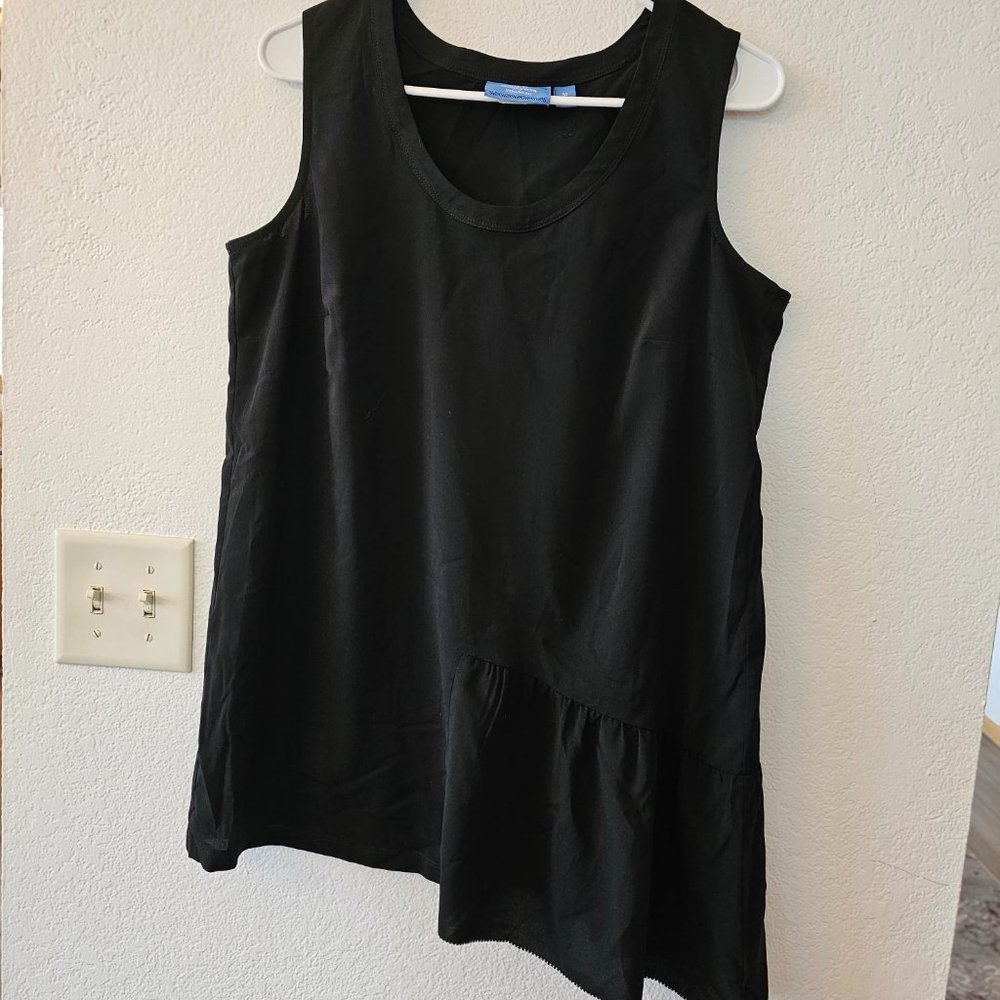 Simply Vera Vera Wang Assymetrical Hemline Sleeveless Blouse Black Tank Medium